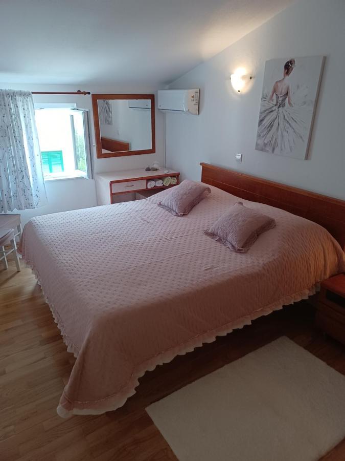 Appartamento Apartman Sunce Makarska Esterno foto