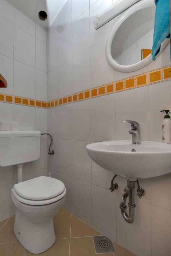 Appartamento Apartman Sunce Makarska Esterno foto